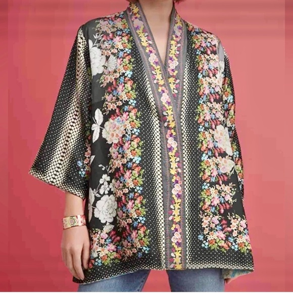 Johnny Was Prisma Yena Reversible Kimono 100% Silk Small Floral Pattern